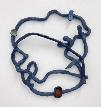 Herrjemine, 2024 - Keramik - 30 x 32 cm